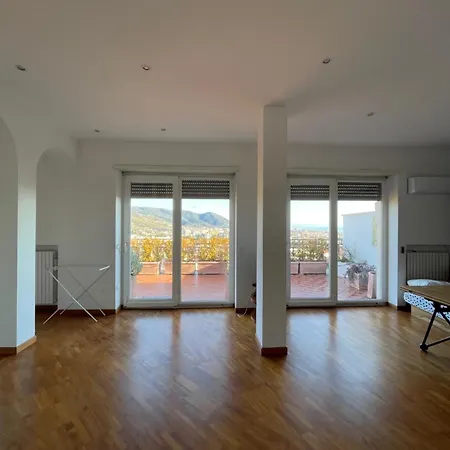 Apartment Slow Light *